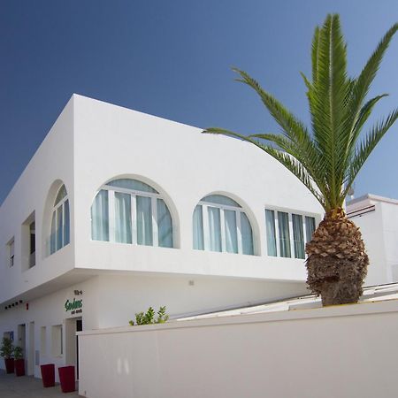 Hotel Senderos Агуа Амарга Екстериор снимка