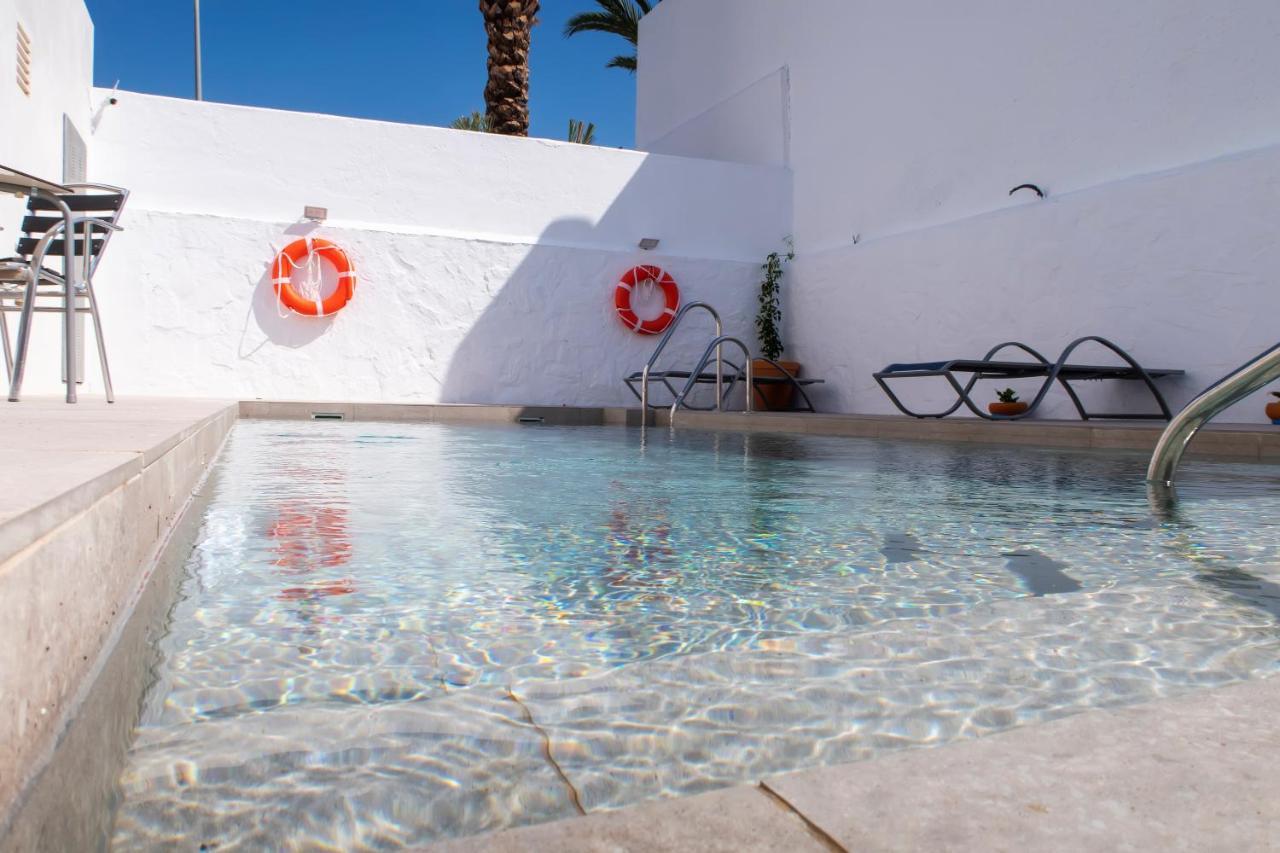 Hotel Senderos Агуа Амарга Екстериор снимка