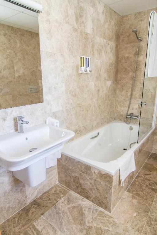 Hotel Senderos Агуа Амарга Екстериор снимка